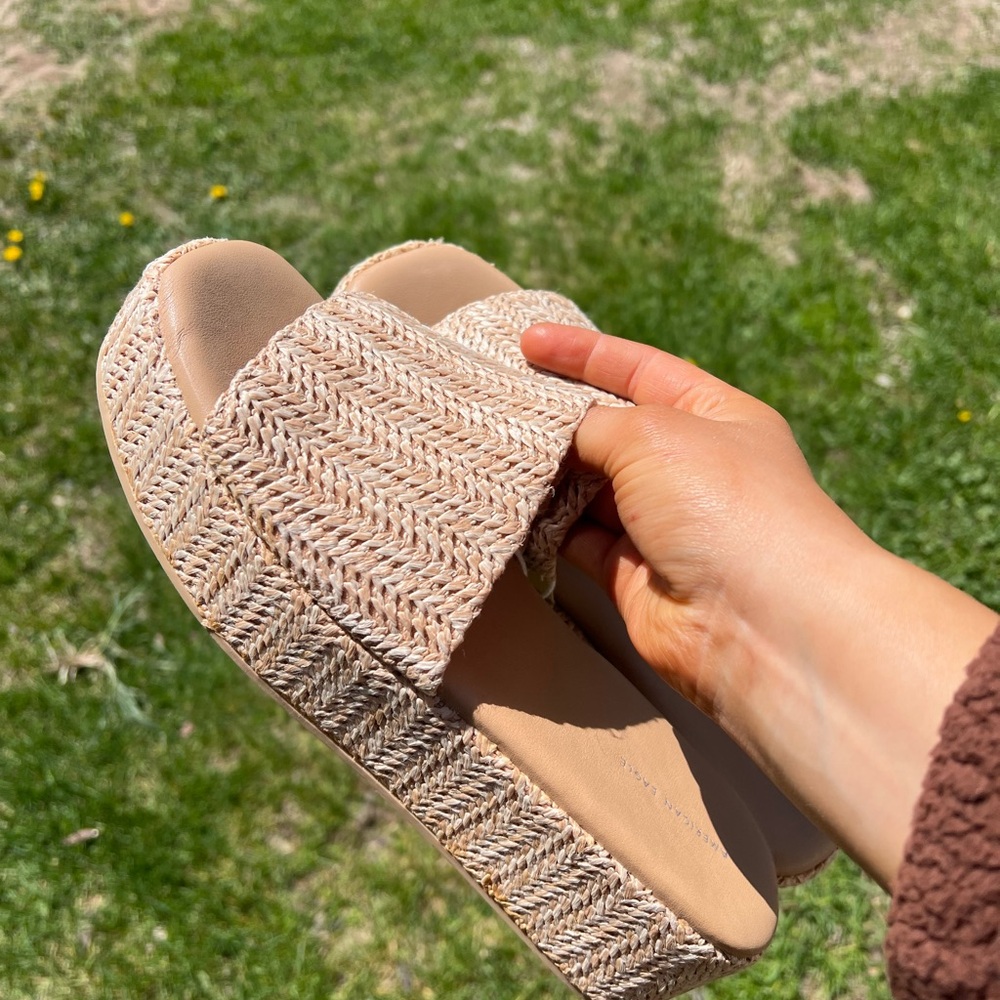 American Eagle Outfitters Tan Woven Sandals